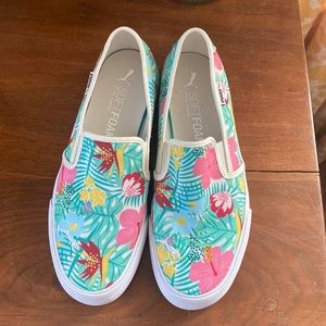 Puma Bari slip on shoes women’s